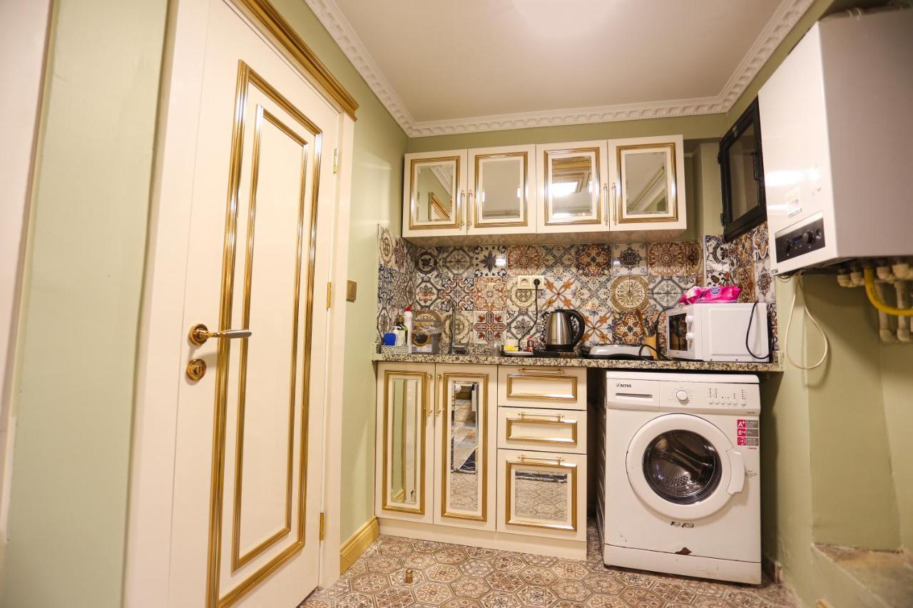 Whitemoon Hotel Suites Taksim Istanbul Exteriör bild